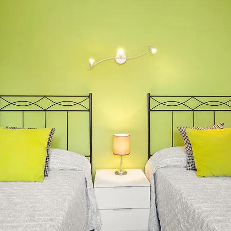 Golondrinas Apartment *